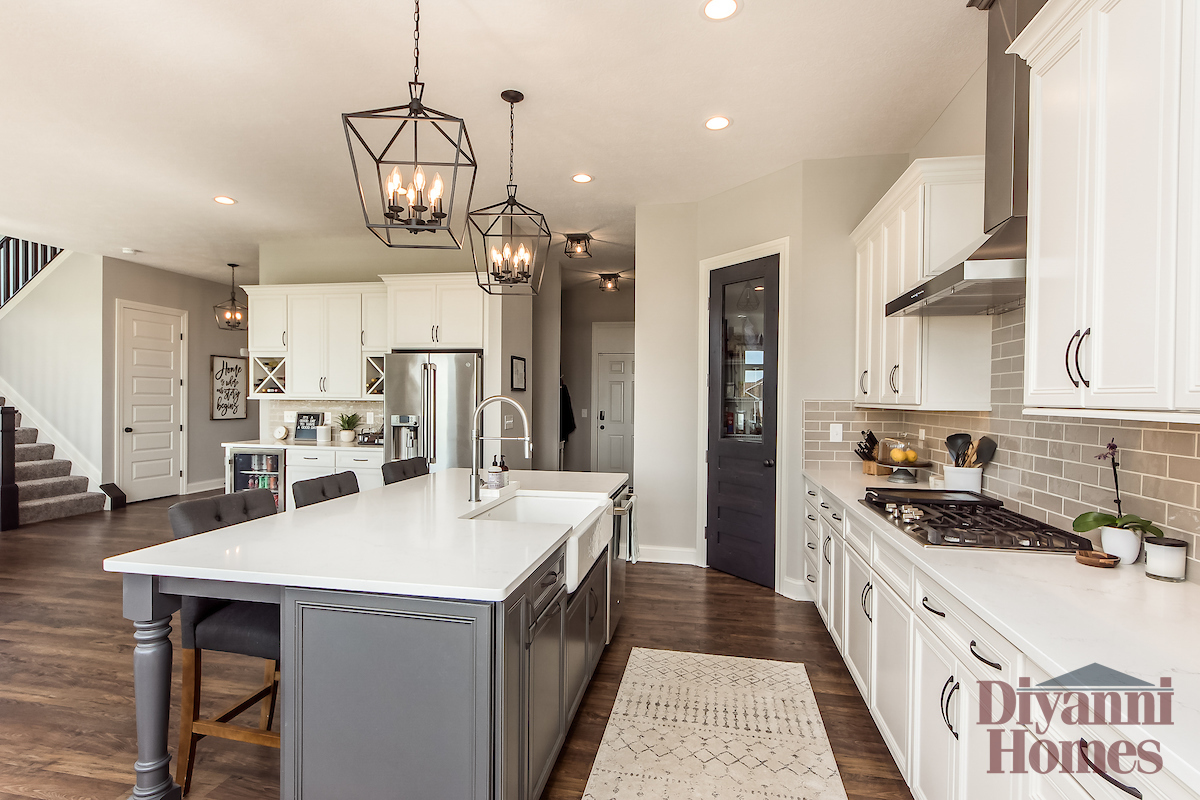 The Harbor Spring | Kitchen